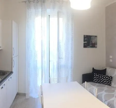 Central Holiday Home Fondi Apartment